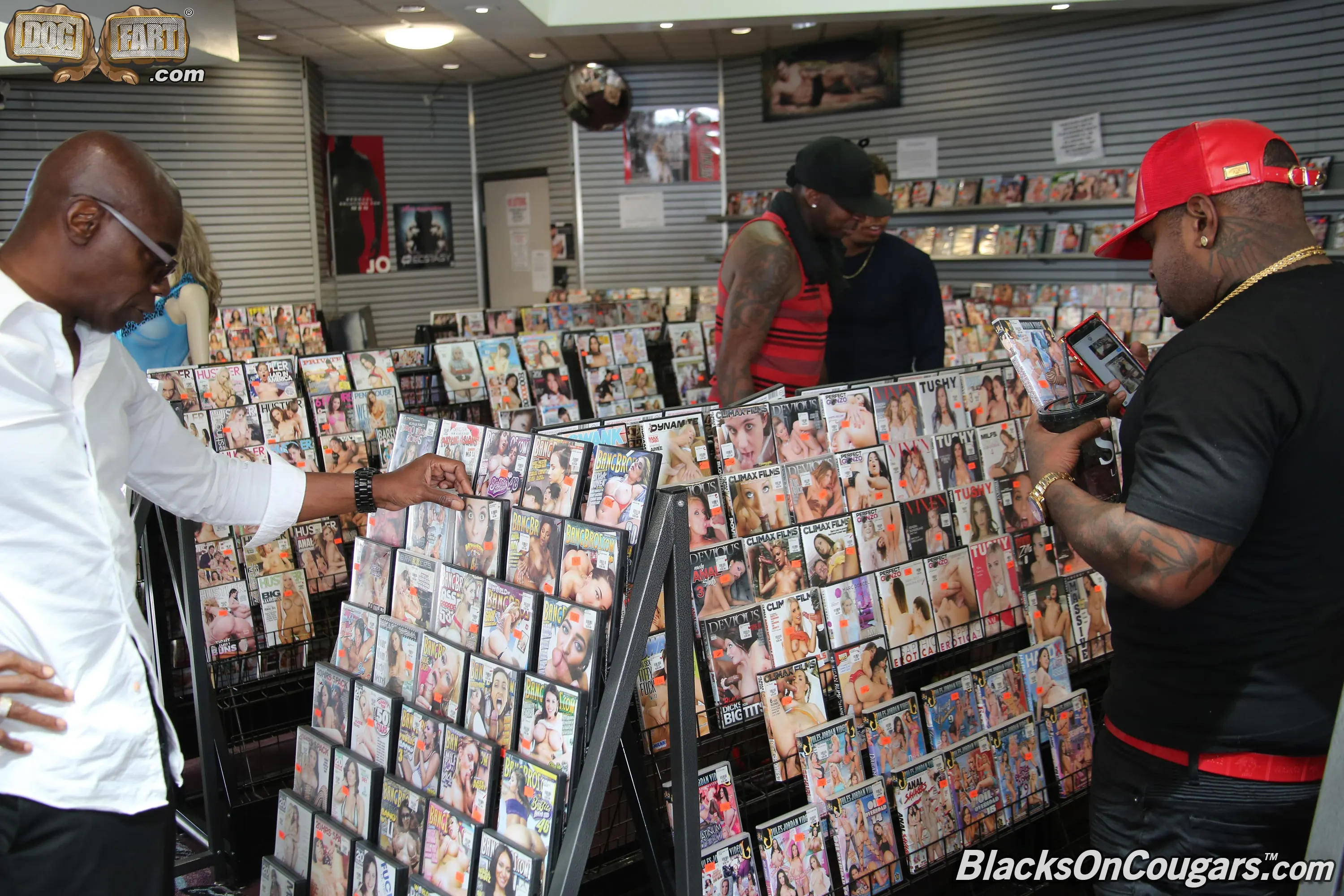 Dogfart '- Blacks On Cougars' starring Alena Croft (Photo 2)