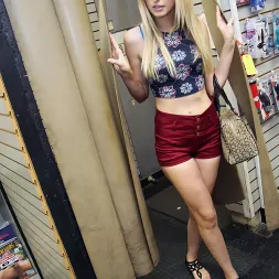 Alexa Grace in - Interracial Blowbang (Photo 1) Alexa Grace in 'Dogfart' - Interracial Blowbang (Thumbnail 1)