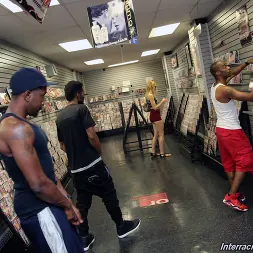 Alexa Grace in - Interracial Blowbang (Photo 5) Alexa Grace in 'Dogfart' - Interracial Blowbang (Thumbnail 5)