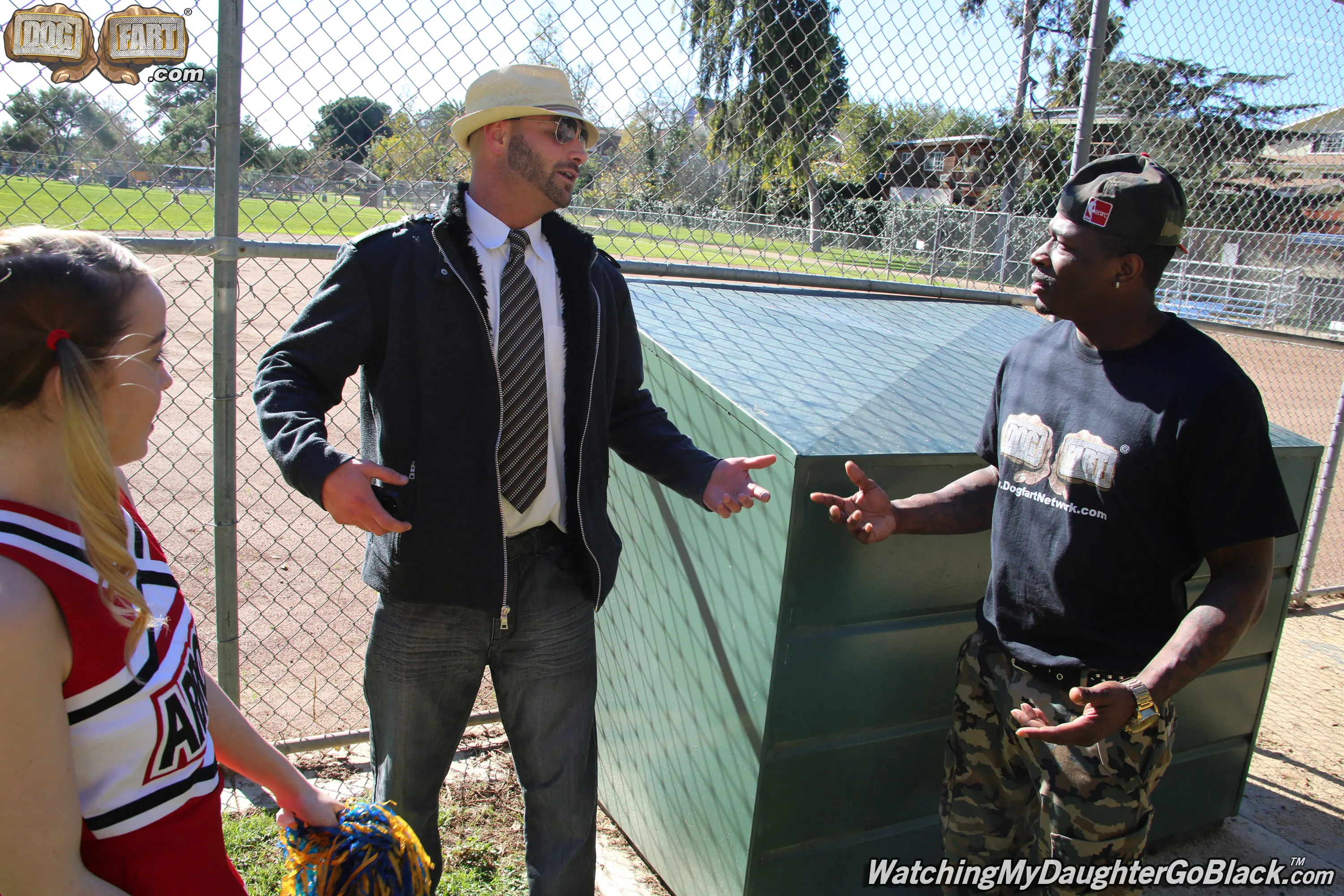 Dogfart '- Watching My Daughter Go Black' starring Alexia Gold (Photo 3)