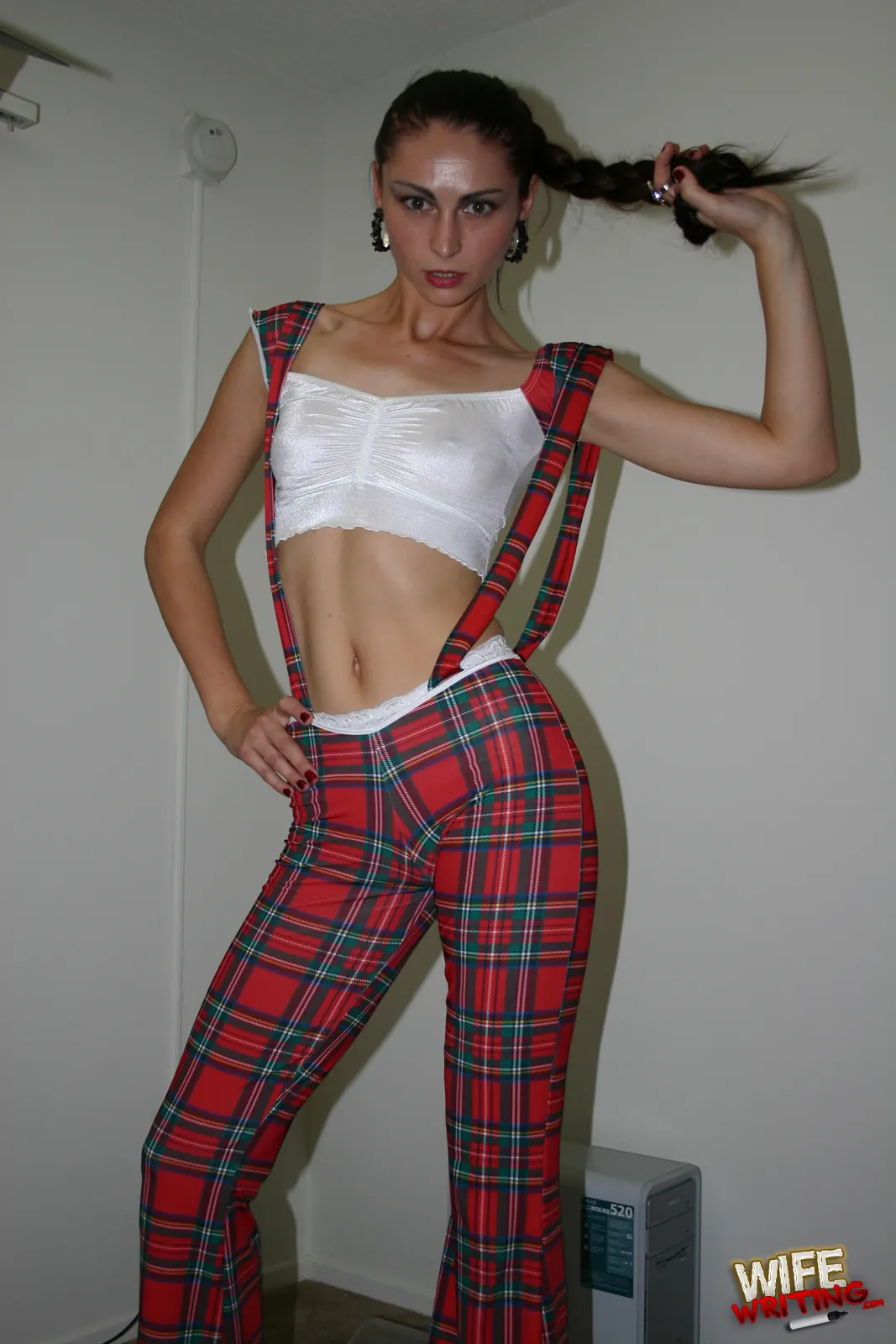 Dogfart '- Wife Writing' starring Alisha Bizart (Photo 1)