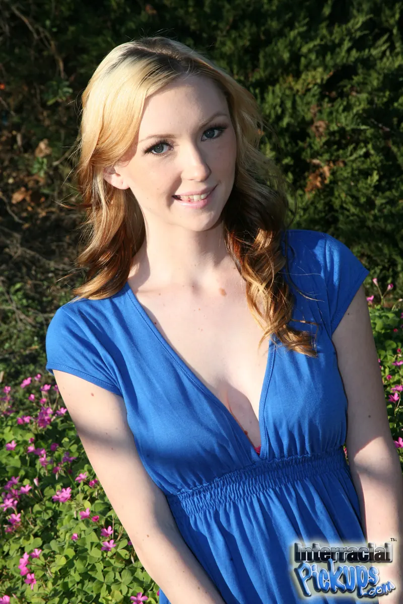 Amy Quinn in '- Interracial Pickups' from 'Dogfart' (Photo 1) Dogfart '- Interracial Pickups' starring Amy Quinn (Photo 1)