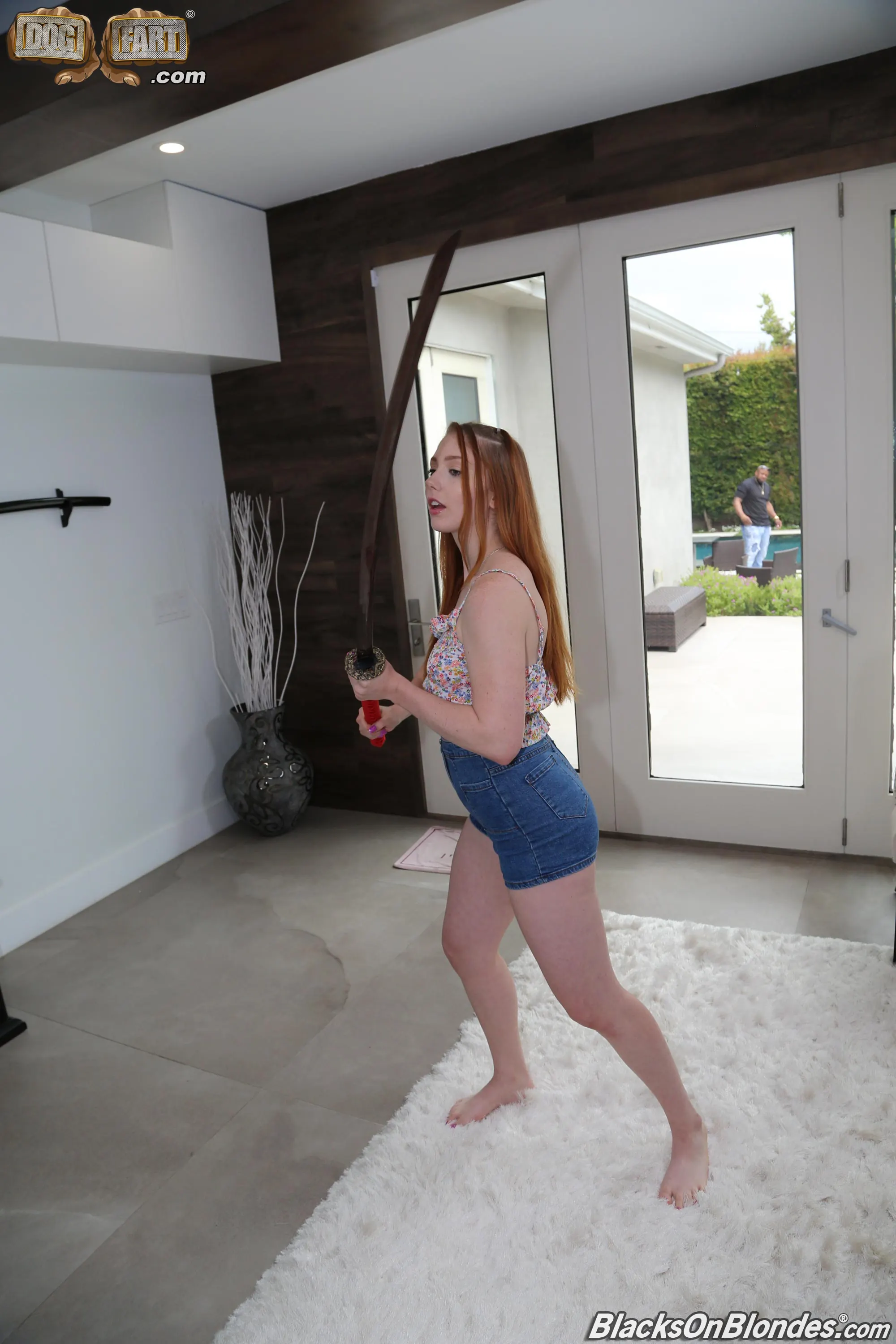 Dogfart '- Blacks On Blondes' protagonizando Arietta Adams (foto 3)