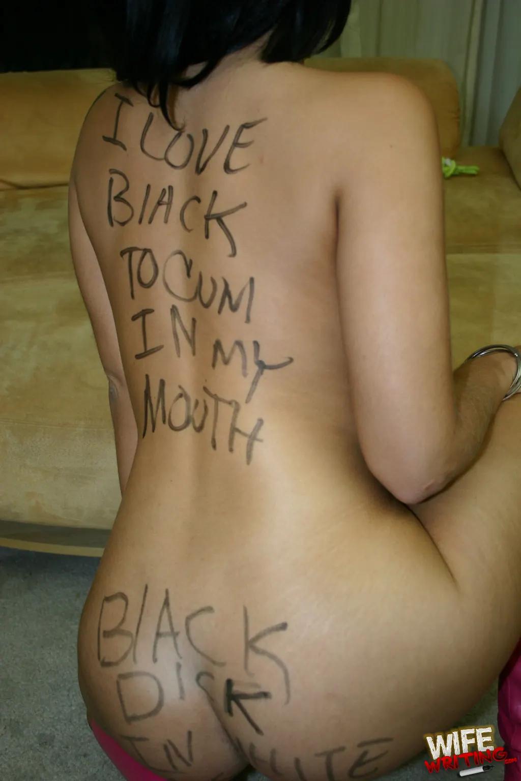 Avey Lee Roth in '- Wife Writing' from 'Dogfart' (Photo 7) Dogfart '- Wife Writing' starring Avey Lee Roth (Photo 7)