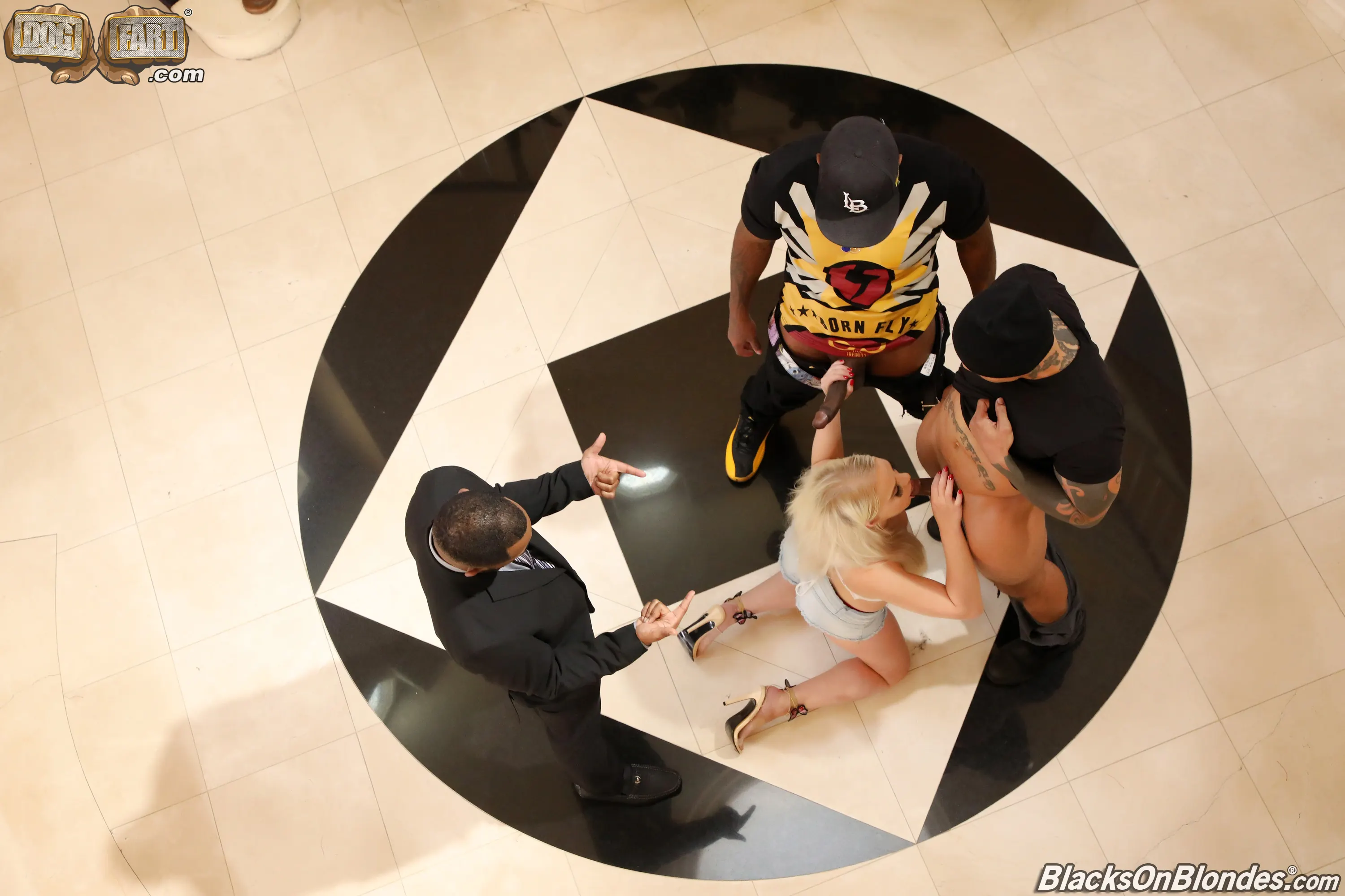 Bella Jane in '- Blacks On Blondes - Scene 2' from 'Dogfart' (Photo 11) Dogfart '- Blacks On Blondes - Scene 2' starring Bella Jane (Photo 11)