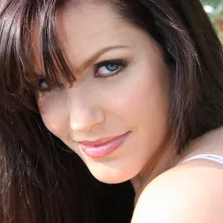 Bobbi Starr in 'Dogfart' - Interracial Pickups (Thumbnail 6)