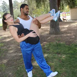 Brooklyn Chase en - Black Meat White Feet (foto 4) Brooklyn Chase en 'Dogfart' - Black Meat White Feet (Miniatura 4)