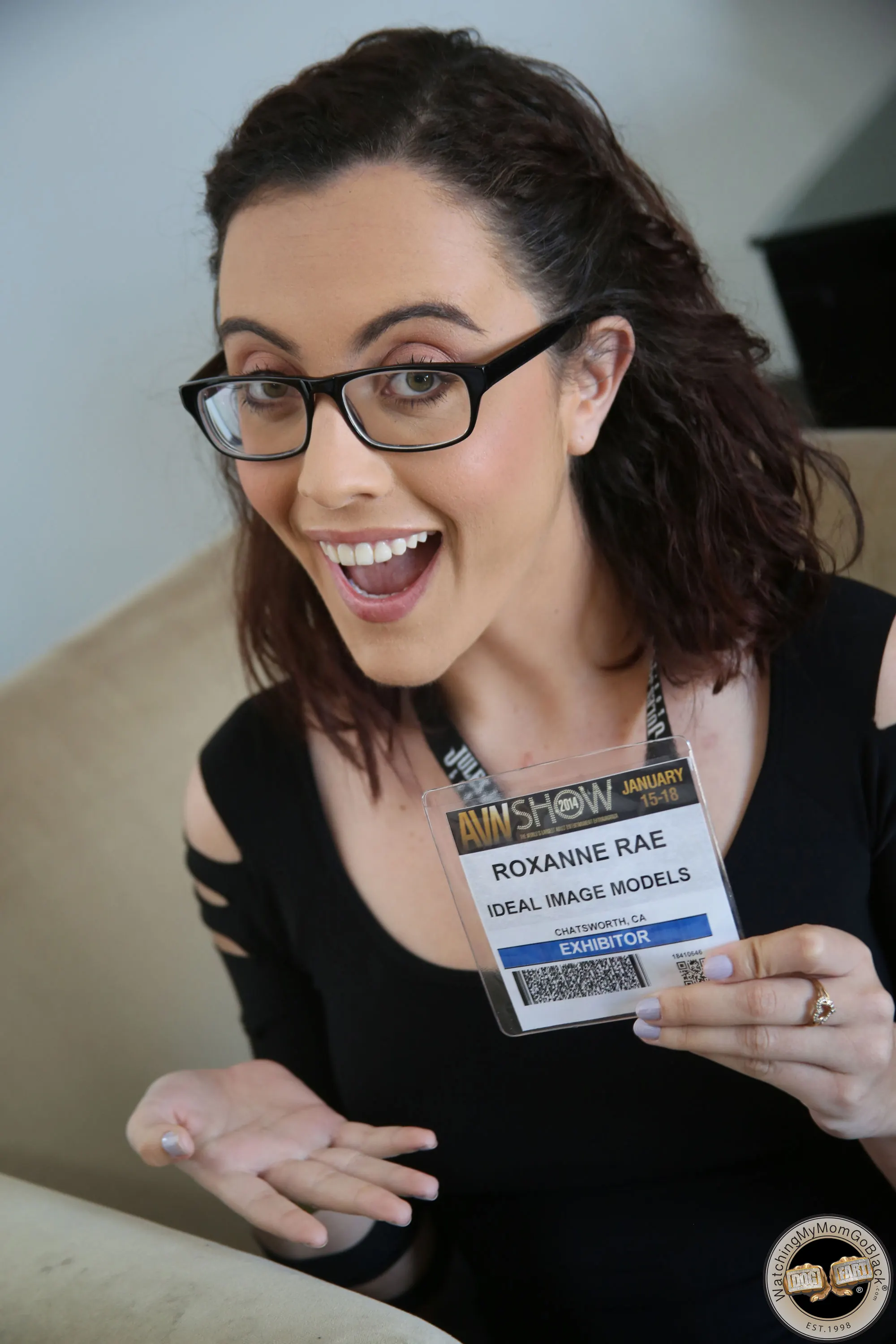 Cammille in 'and Roxanne Rae - Watching My Mom Go Black' from 'Dogfart' (Photo 1) Dogfart 'and Roxanne Rae - Watching My Mom Go Black' starring Cammille (Photo 1)