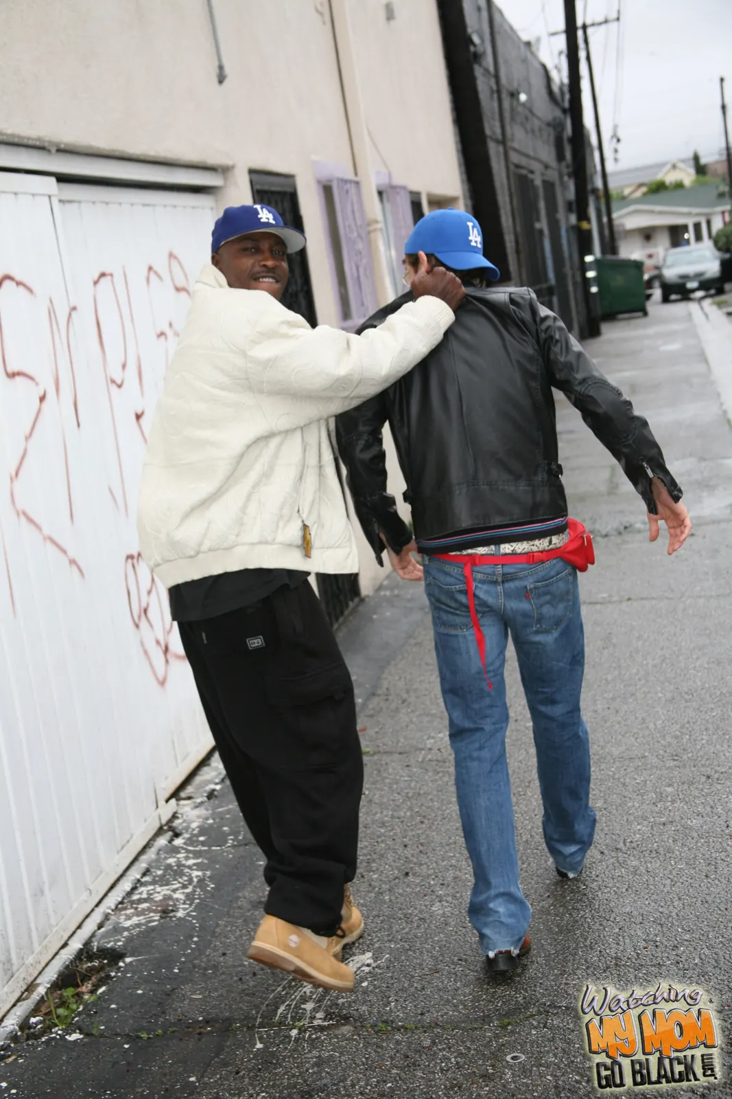 Dogfart '- Watching My Mom Go Black' starring Carrie Ann (Photo 2)