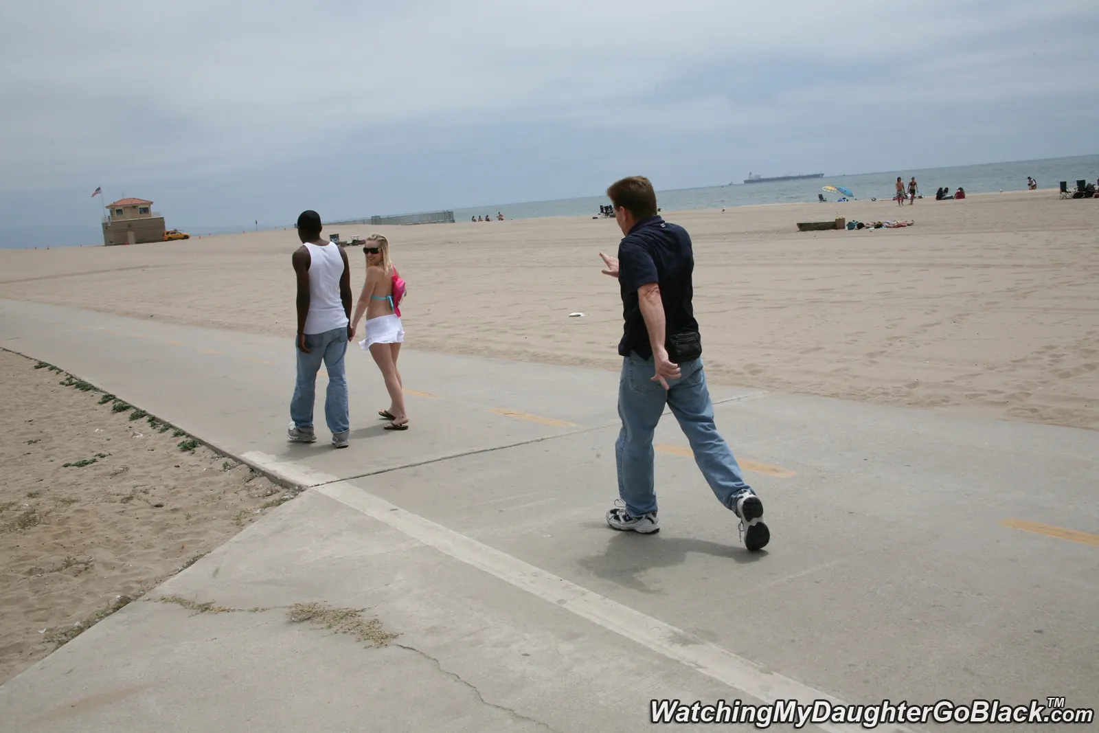 Dogfart '- Watching My Daughter Go Black' starring Cindi Loo (Photo 4)