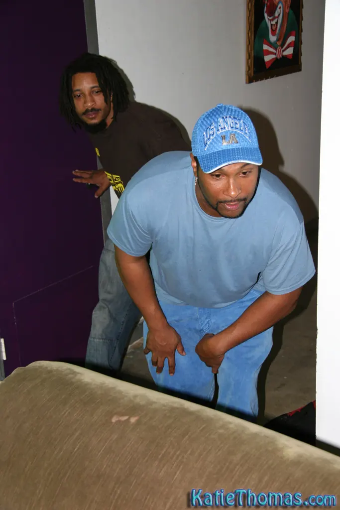 Dogfart 'Katie Thomas' starring Katie Thomas (Photo 2)