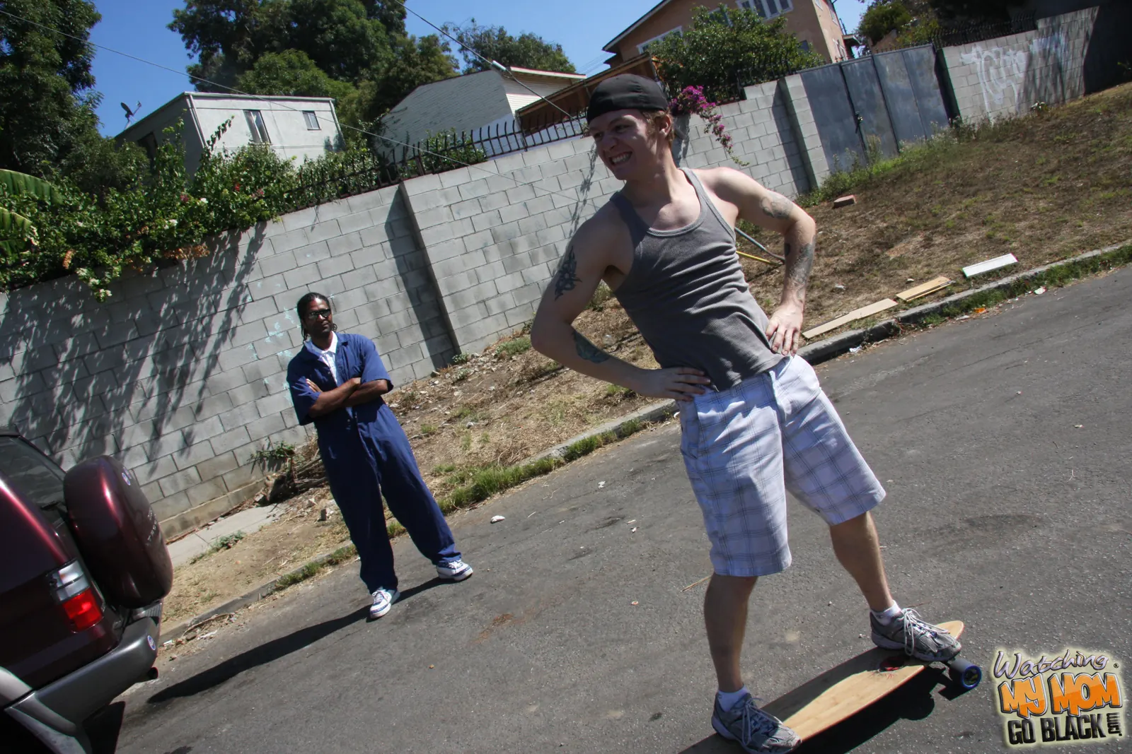 Dogfart '- Watching My Mom Go Black' starring Darla Crane (Photo 2)