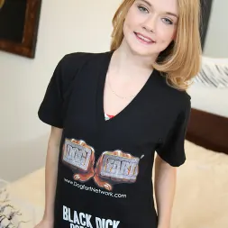 Hannah Hays in 'Dogfart' - Interracial Pickups (Thumbnail 3)