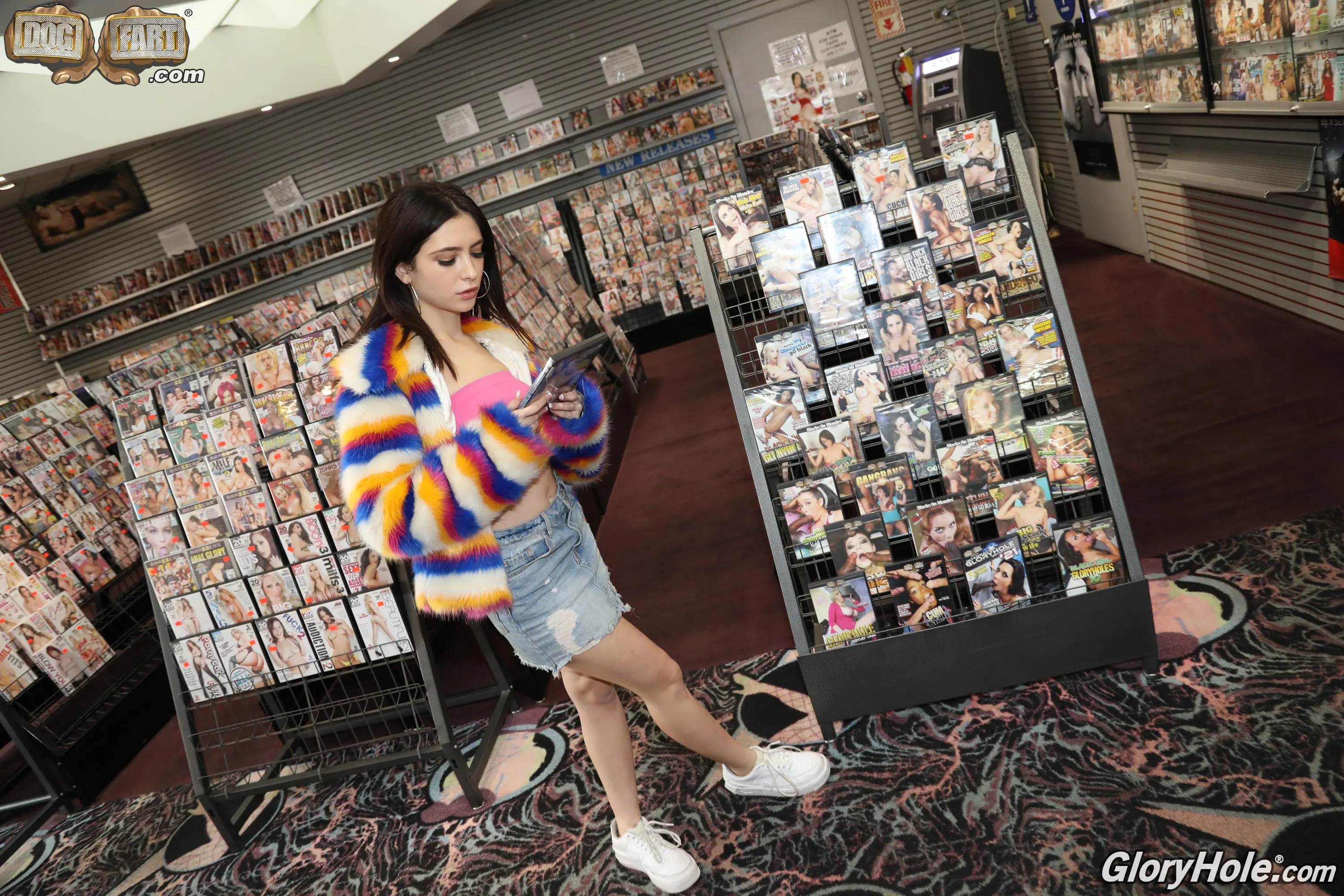 Dogfart '- Glory Hole' protagonizando Jane Wilde (foto 2)