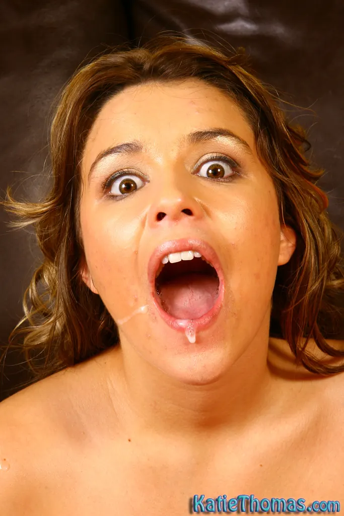 Dogfart 'Katie Thomas' starring Katie Thomas (Photo 28)