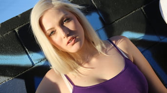 Jenna Ivory en '- Negros sobre rubias'