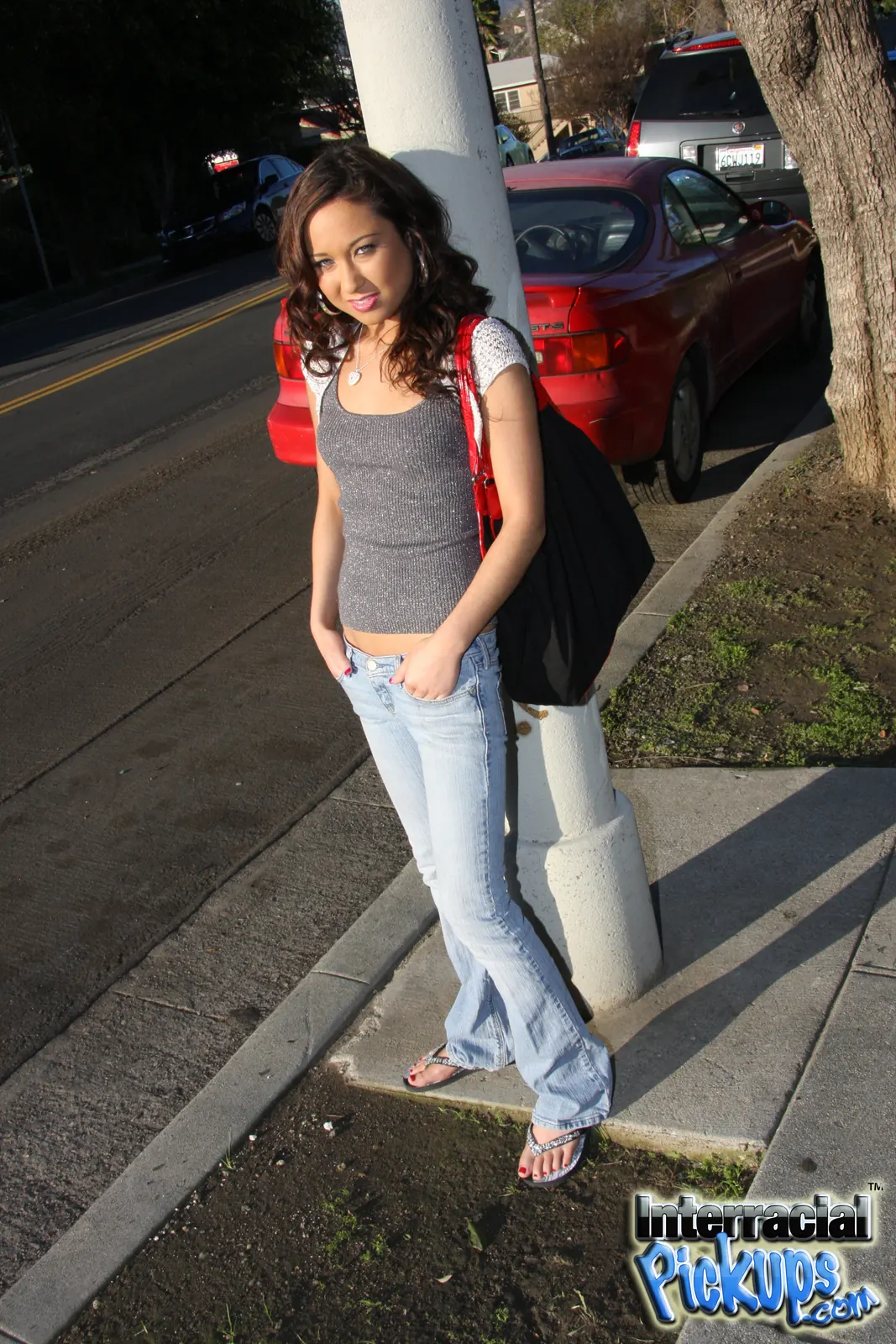 Dogfart '- Interracial Pickups' protagonizando Jessie Jordan (foto 2)