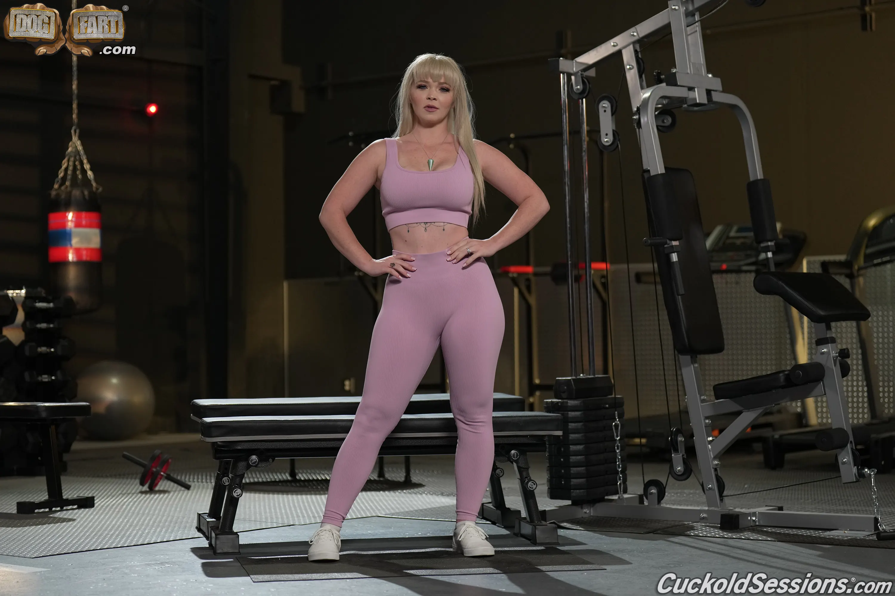 Dogfart '- Cuckold Sessions - Scene 2' protagonizando Kay Carter (foto 1)