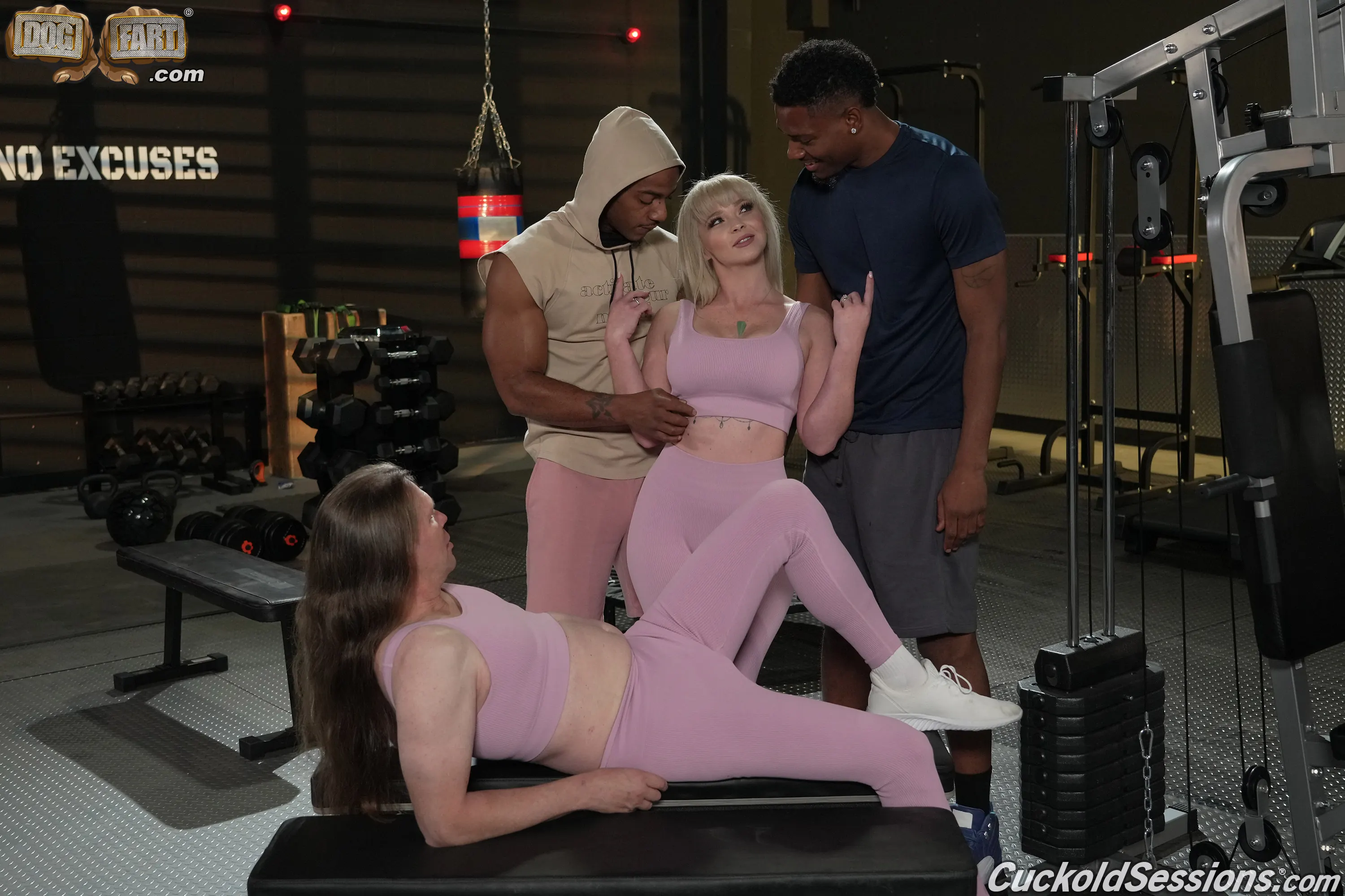 Dogfart '- Cuckold Sessions - Scene 2' protagonizando Kay Carter (foto 70)