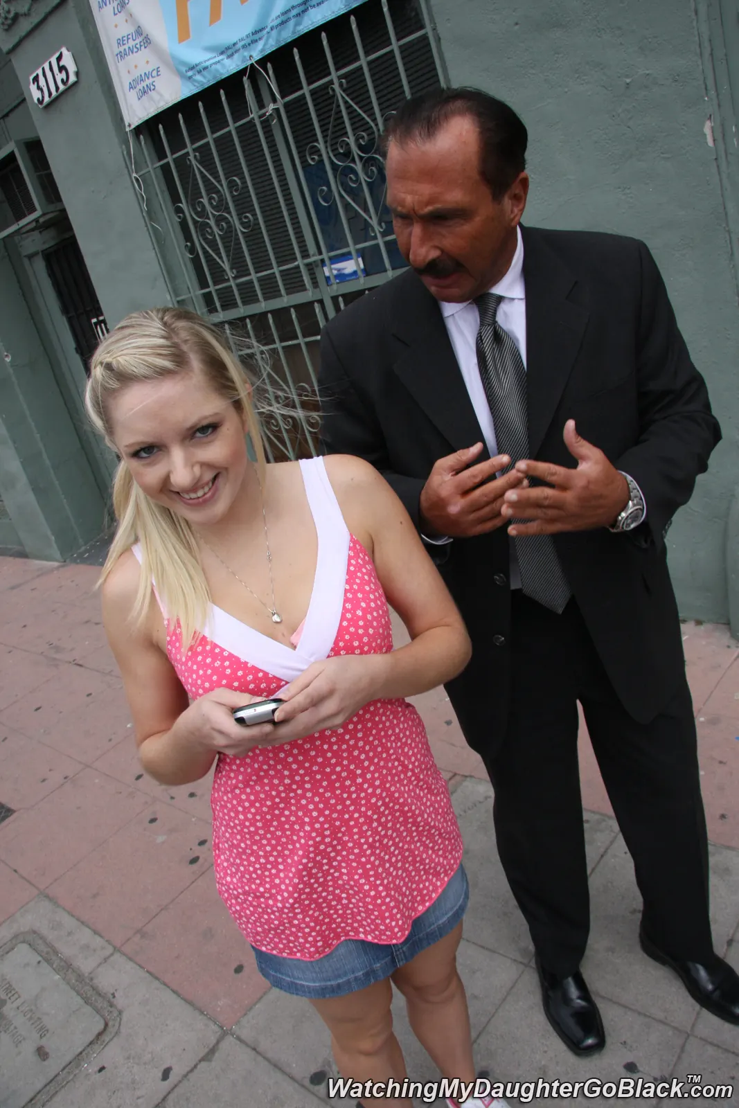 Dogfart '- Watching My Daughter Go Black' protagonizando Kylee Reese (foto 2)