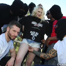 Lily Rader en 'Dogfart' - Cuckold Sessions (Miniatura 2)