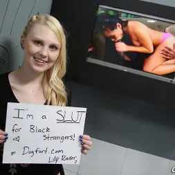 Lily Rader en 'Dogfart' - Glory Hole (Miniatura 9)