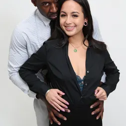 Mi Ha Doan in - Blacks On Blondes (Photo 1) Mi Ha Doan in 'Dogfart' - Blacks On Blondes (Thumbnail 1)