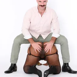 Ms London en 'Dogfart' - We Fuck Black Girls (Miniatura 4)