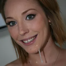 Nikki Mae in - Glory Hole (Photo 30) Nikki Mae in 'Dogfart' - Glory Hole (Thumbnail 30)