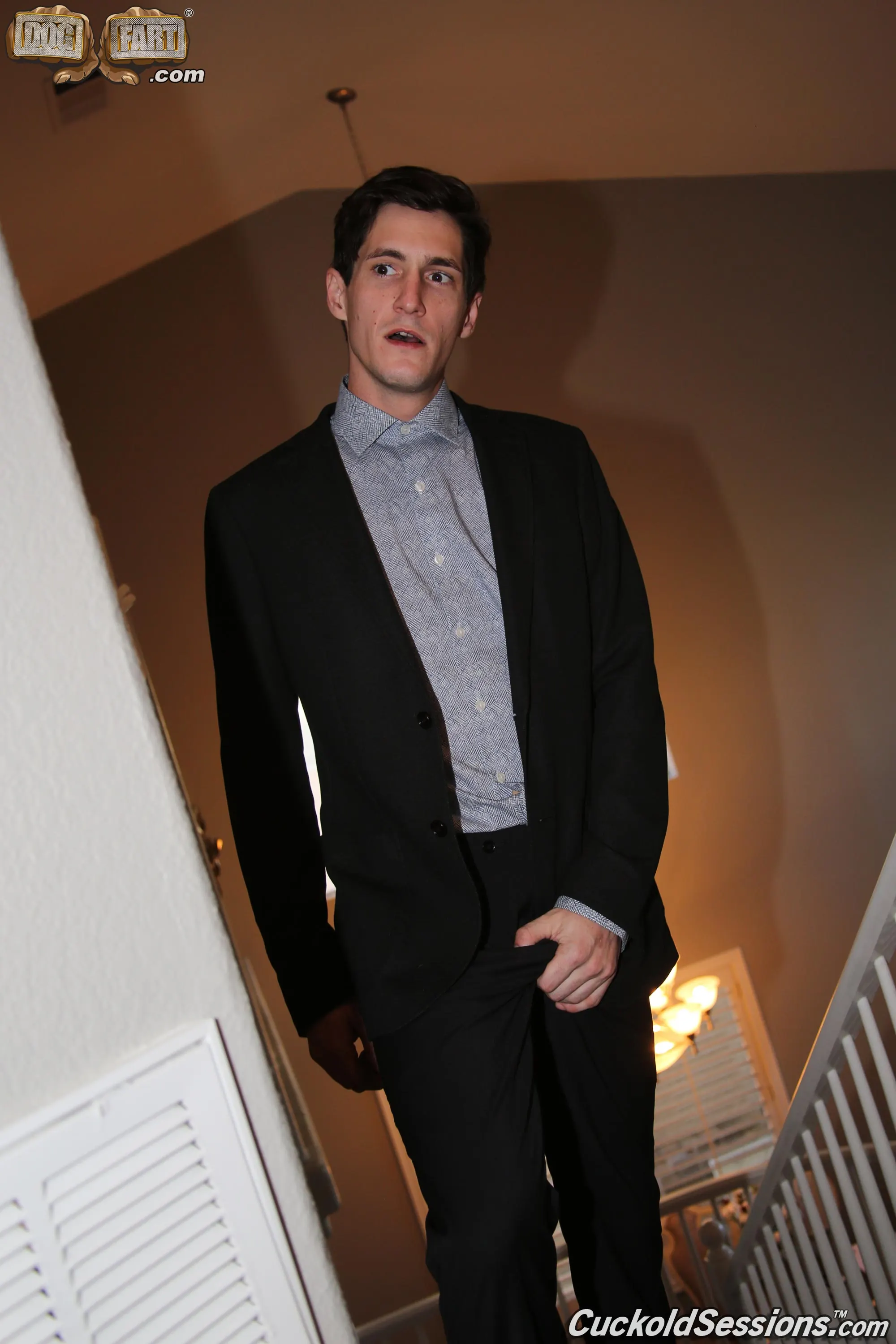 Dogfart '- Cuckold Sessions' protagonizando Pepper Hart (foto 6)