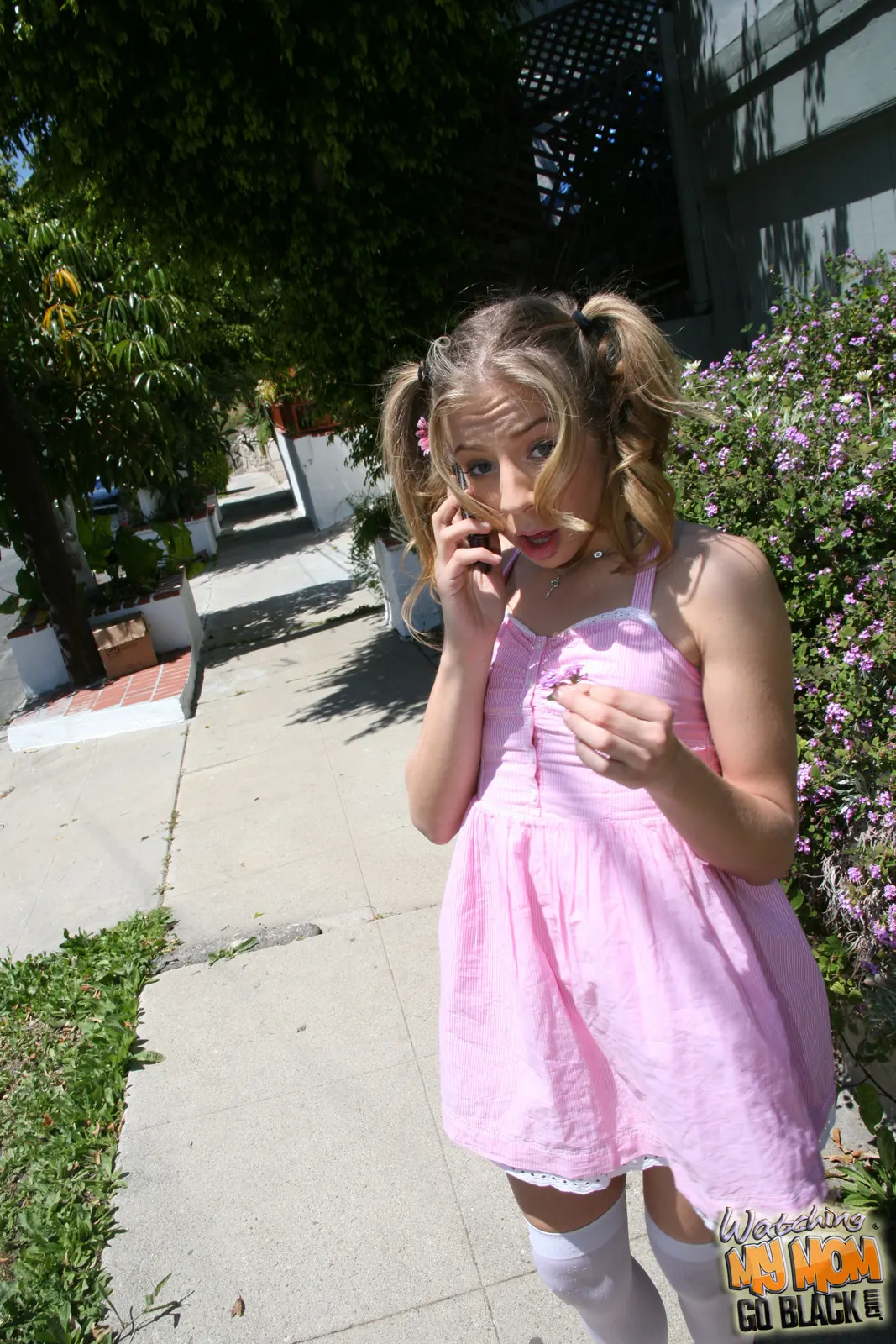 Dogfart '- Watching My Mom Go Black' starring Tara Holiday (Photo 3)