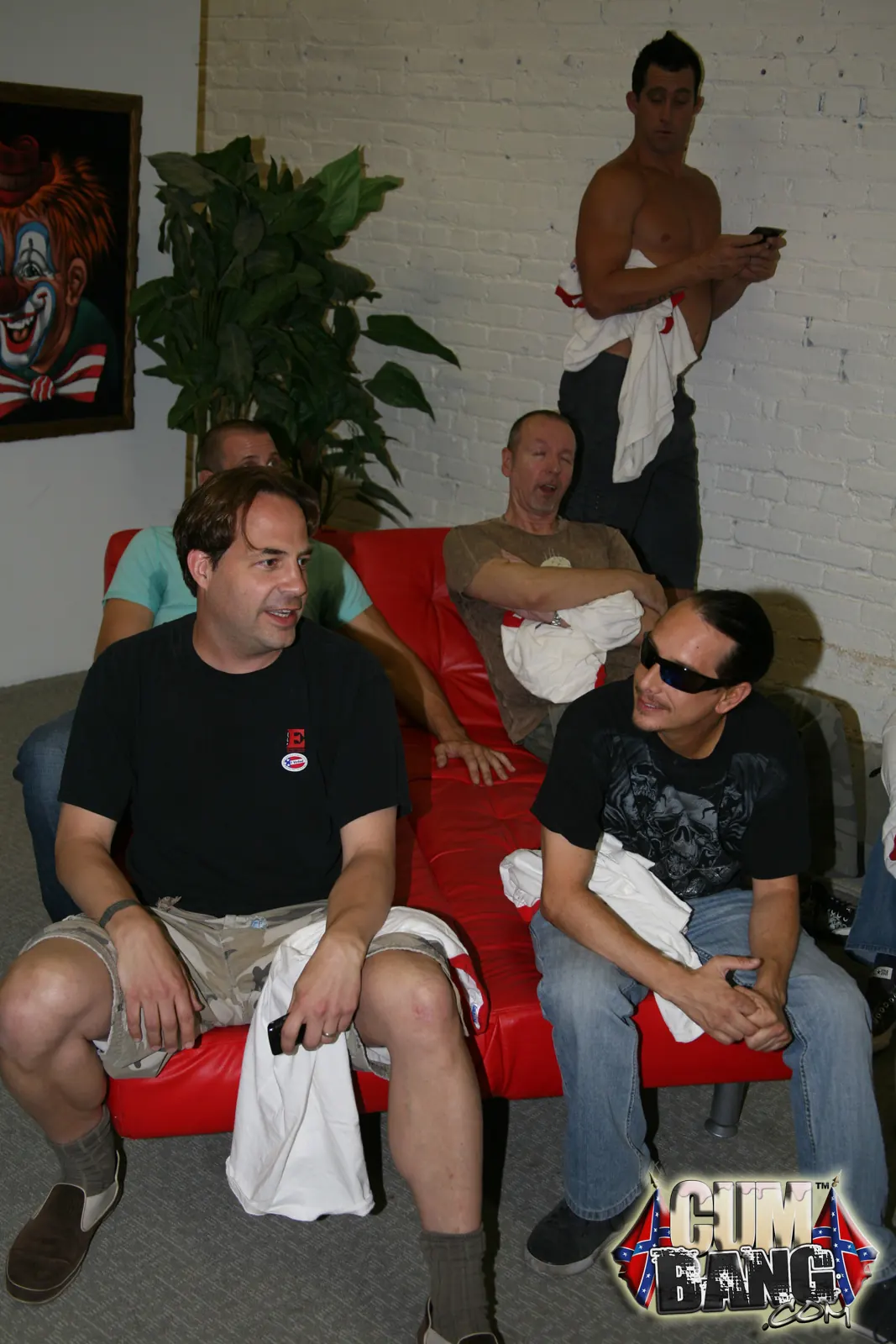 Dogfart '- Cum Bang' protagonizando Tila Flame (foto 1)